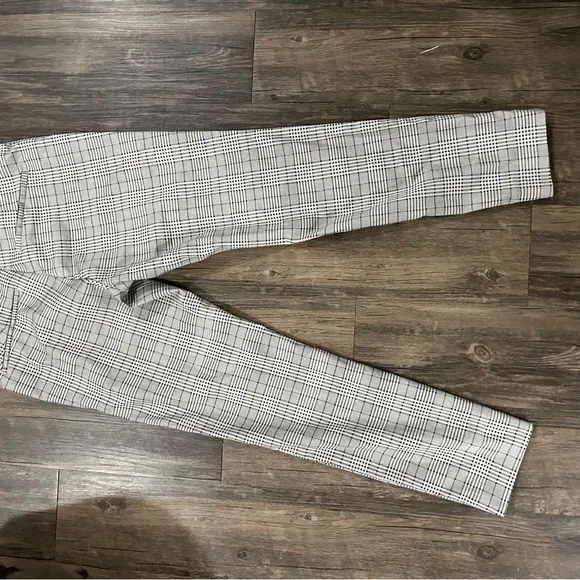 H&M Black White Plaid Checkered Dress Pants Women’s Size 8 Slim Fit - Picture 5 of 6